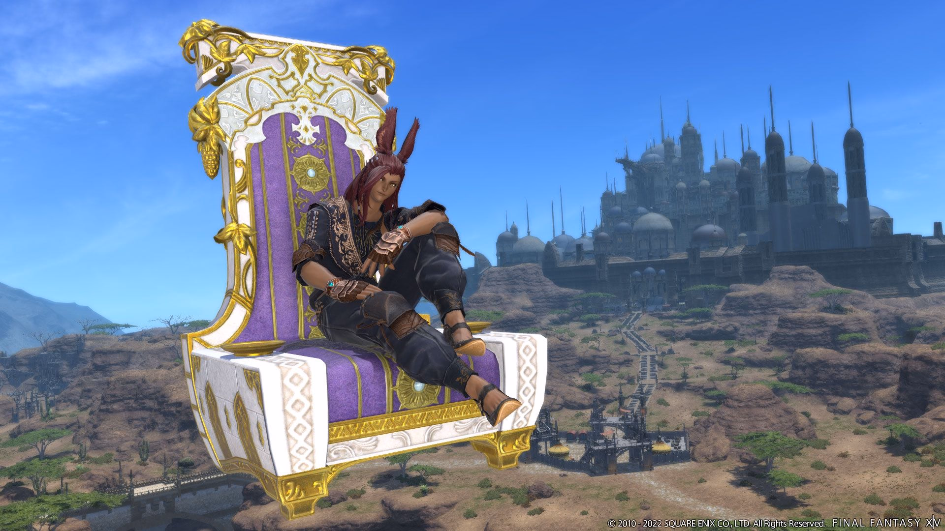 FFXIV Sil’dihn Throne mount, an ornate floating throne bought with Sil’dihn Silver from the Criterion dungeon